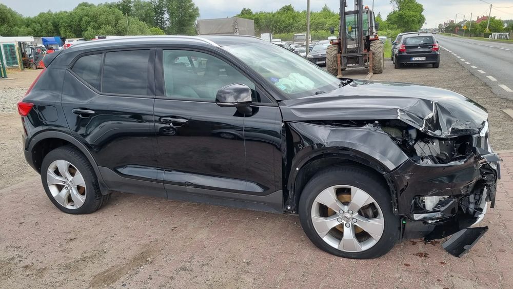 Volvo XC40 T3 Geartronic Momentum Pro 2019