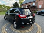 Ford Grand C-MAX - 13