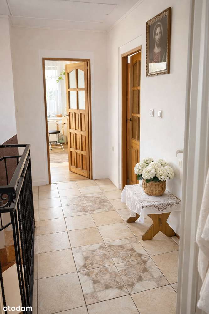 Dom blisko Ustki – przestrzeń, spokój i morze w zasięgu kilku minut-11