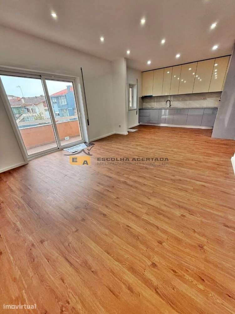 T3 Águas Santas com box - Grande imagem: 5/20