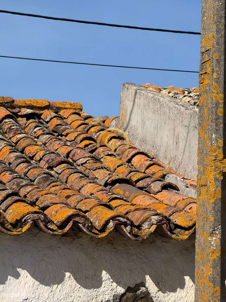 Moradia para recuperar com terreno urbano – Tacões, Alcoutim-4