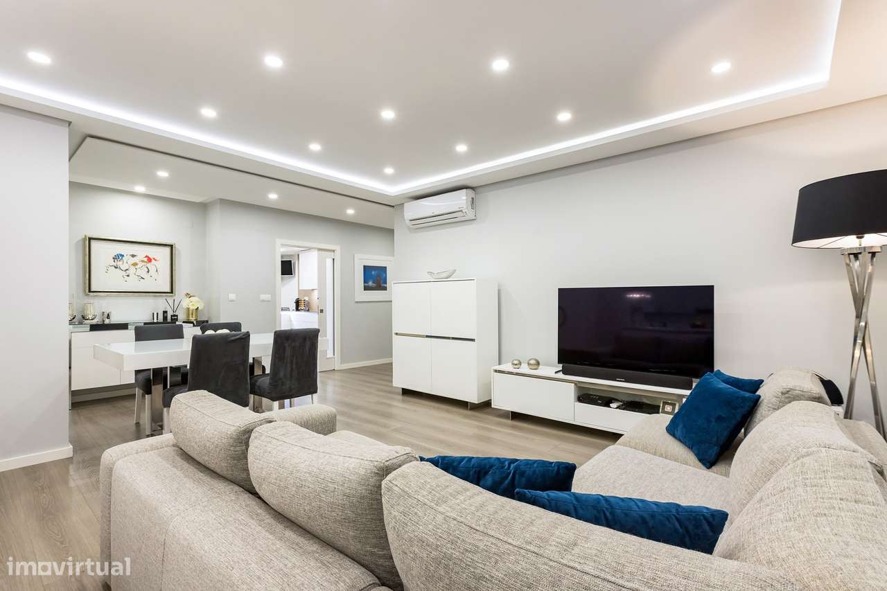 Excelente Apartamento T3 com Terraço e Box no Infantado – Loures-0