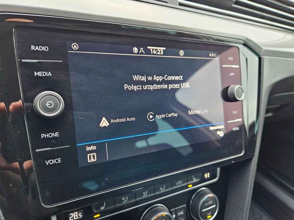 2.0TDI 190KM DSG / HeadUp / Hak / Travel Assist / Webasto / Gwarancja