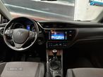 Toyota Auris Touring Sports 1.4 D-4D C.+P.Techo+P.Sport - 14