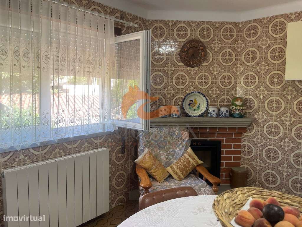 Moradia com jardim e garagem em Santa Ovaia, Oliveira do Hospital-5