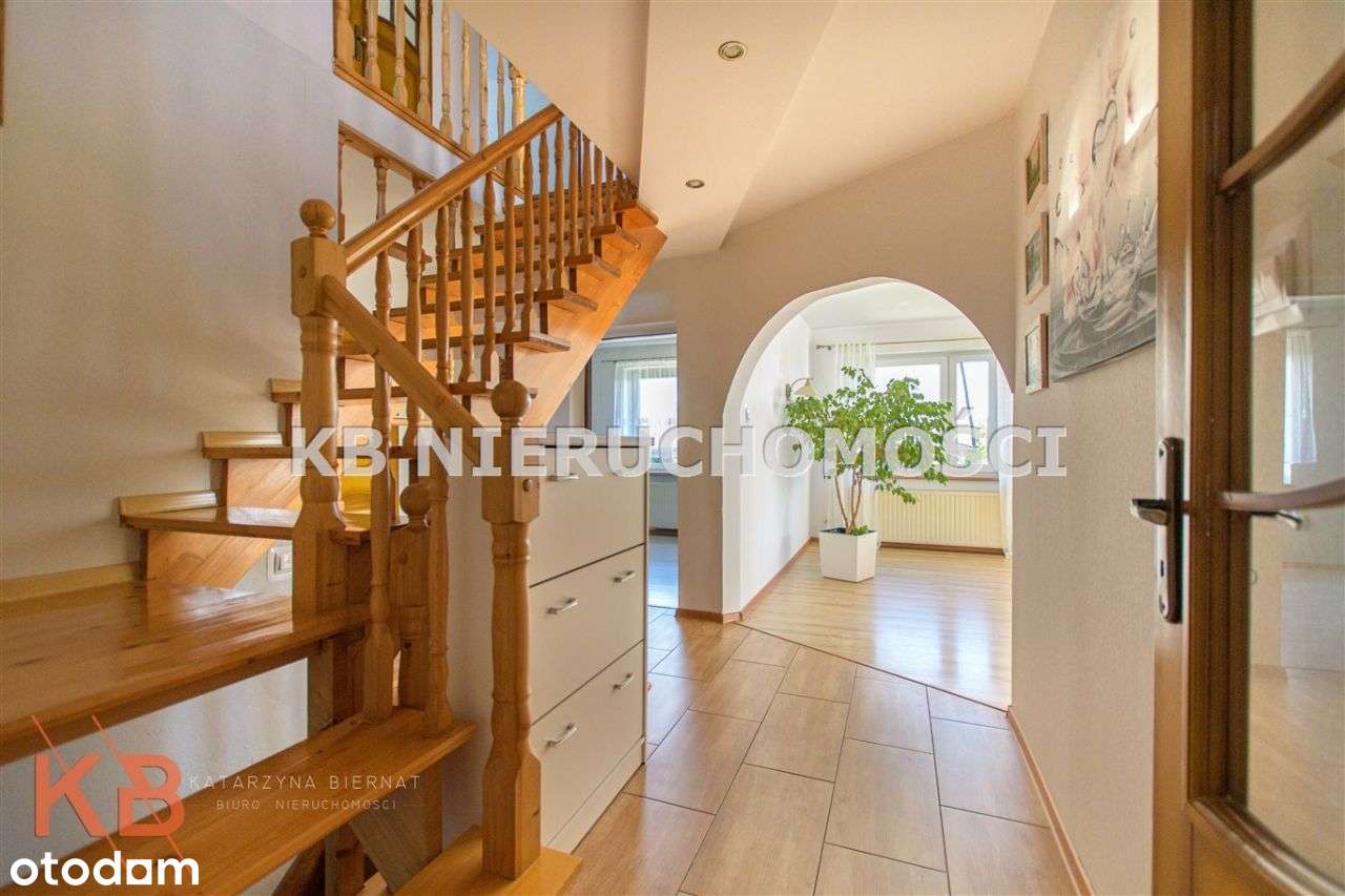 Zadbany Budynek Jednorodzinny Na Sprzedaż - Pełny obrazek: 5/20