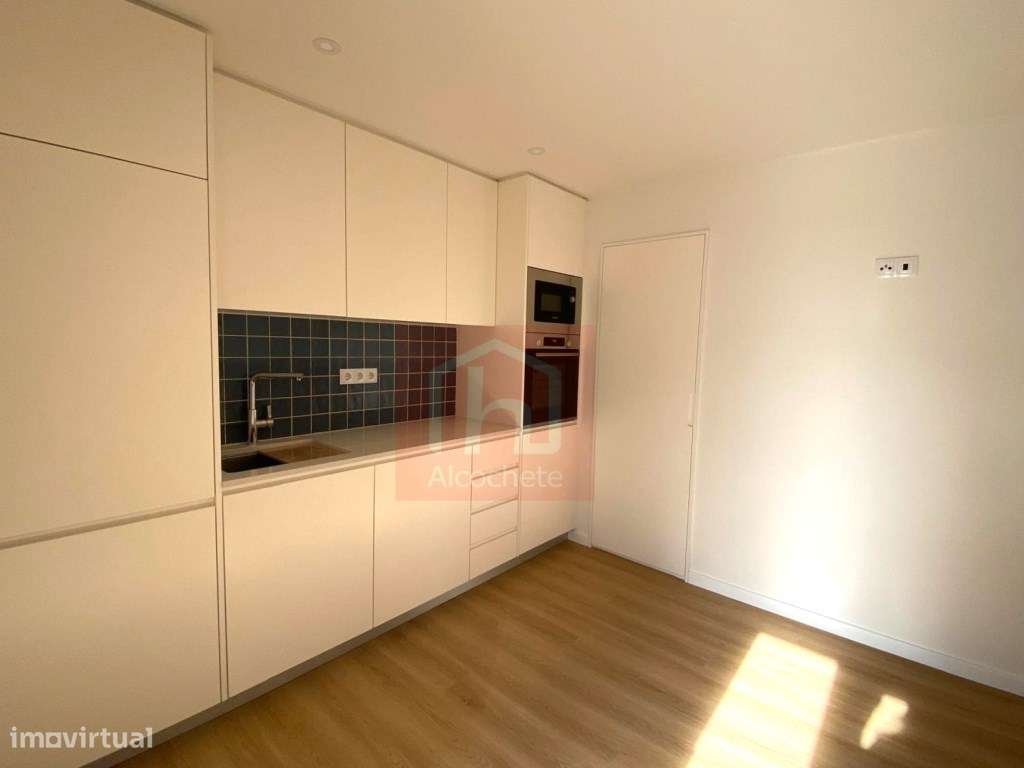 Apartamento duplex T2+2 com terraço no centro histórico Alcochete-6