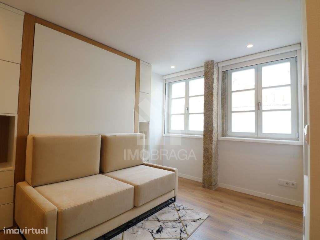 Venda de Apartamento T0 Novo, Mobilado e Equipado - Centro de Braga...-10