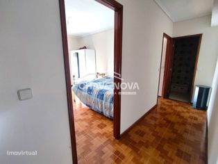 Apartamento T3 c/ varanda, elevador e garagem - São João da Madeira - Grande imagem: 4/14