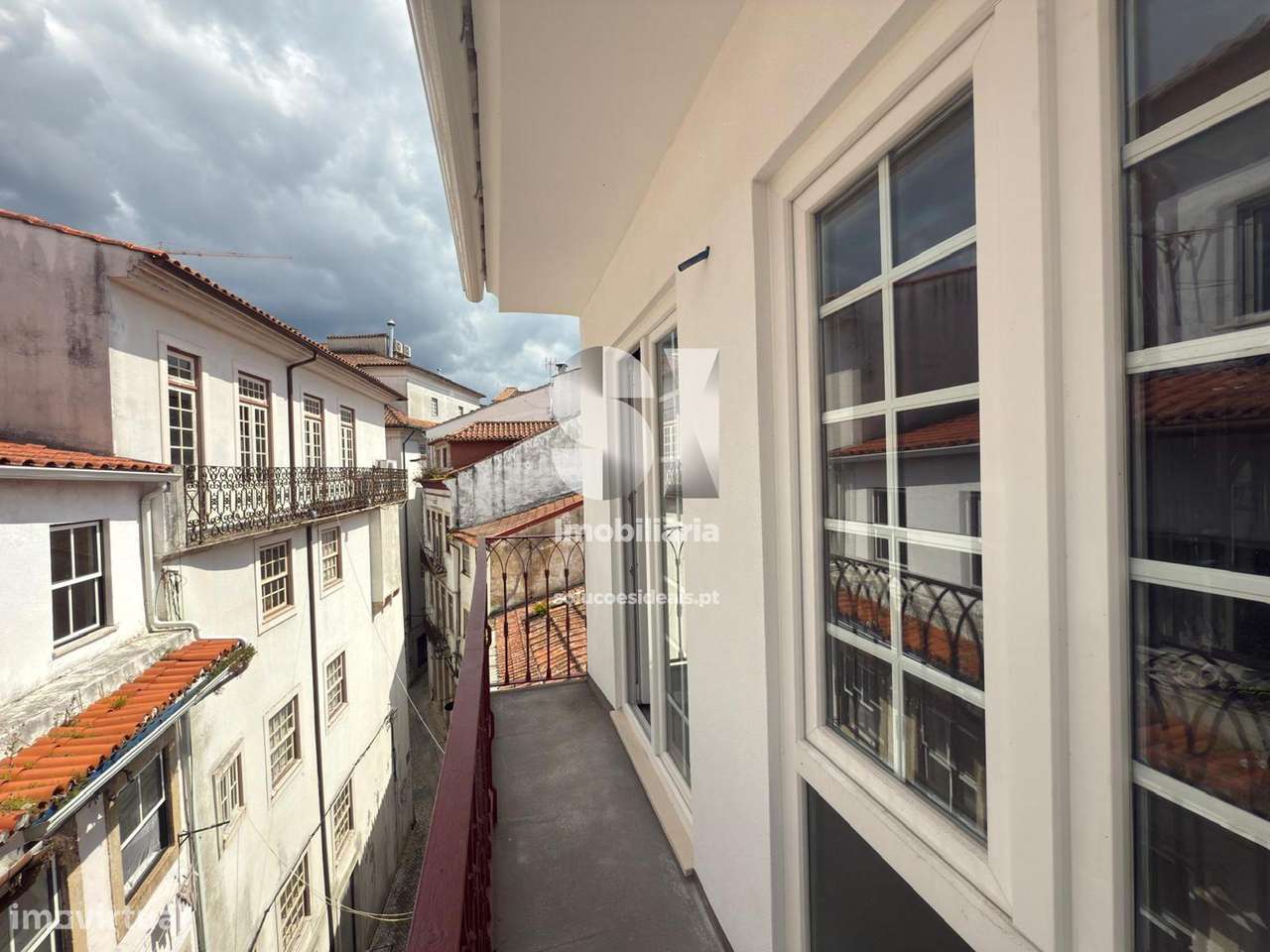 Prédio com 5 estúdios  na Baixa - Grande imagem: 3/10