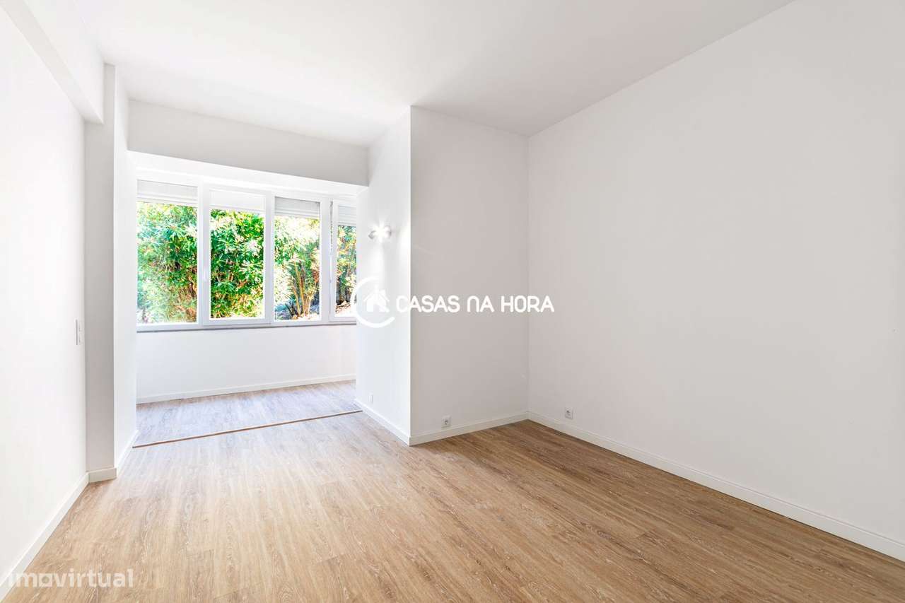 T1 renovado na Av. das Comunidades Europeias em Cascais - Grande imagem: 3/21