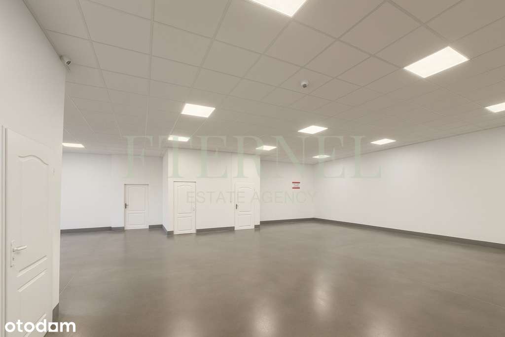 Inwestycyjny lokal handlowy 630m w centrum osiedla-1