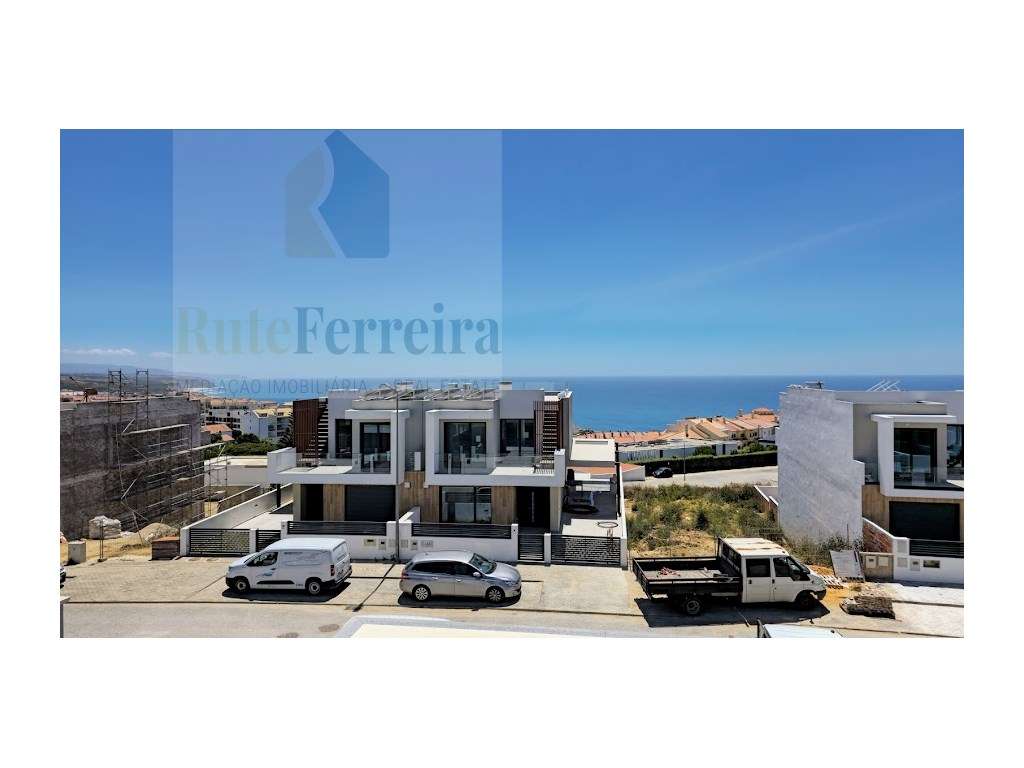 Moradia T4 Nova na Ericeira com Piscina!!!!-15