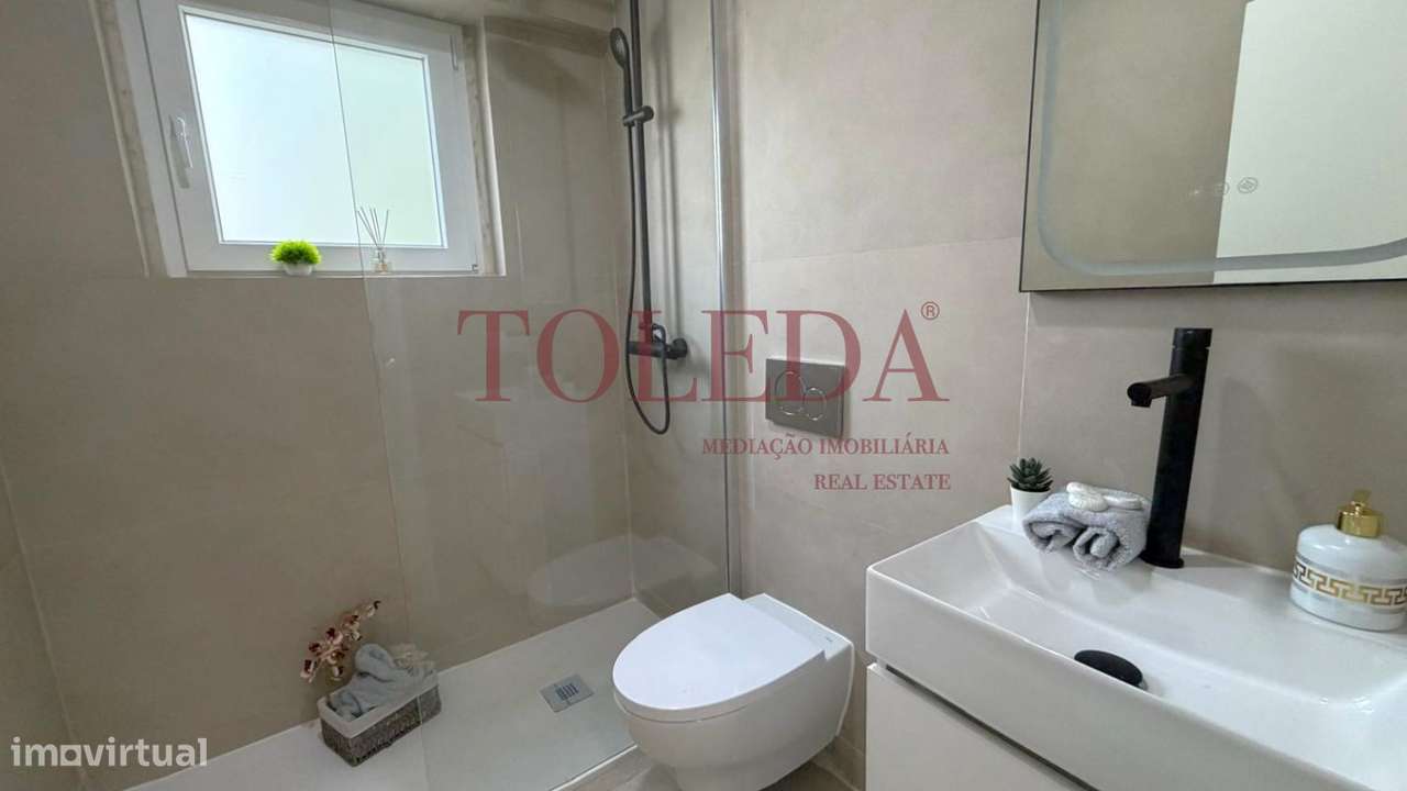 Apartamento T3 Remodelado a Estrear no Centro de Benfica-23