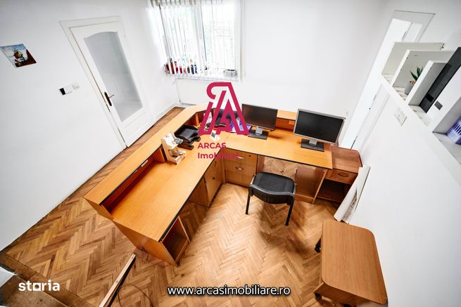 Apartament de vanzare cu 4 camere, 85 mp- B-dul Victoriei!-8