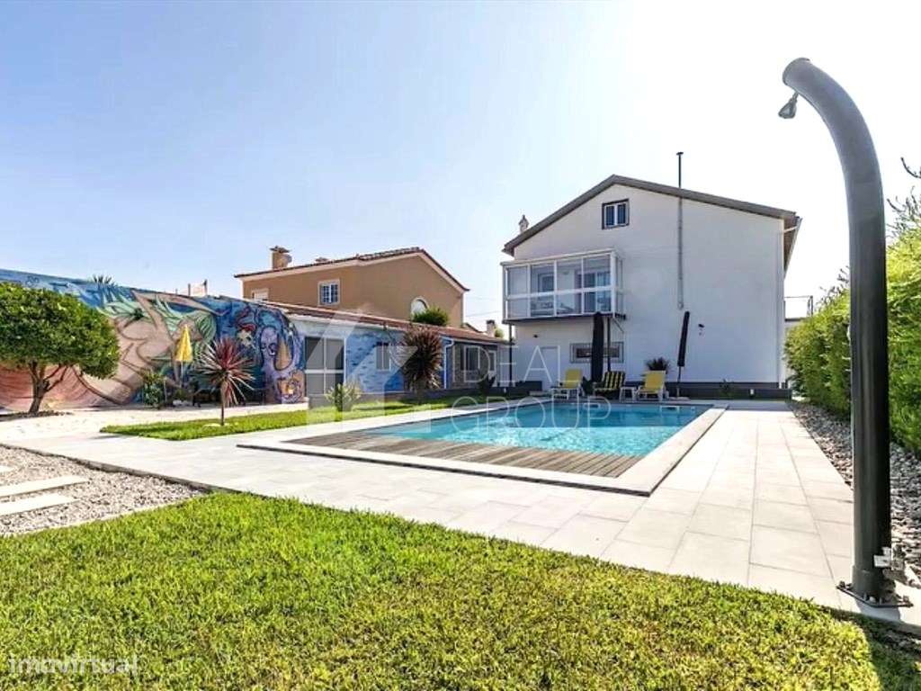 Moradia com Piscina em lote de 1.599 m² na Silveira-23