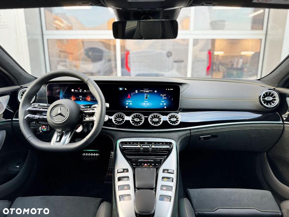 GT 63 4Matic+, Premium Plus, AMG Night II, Fotele AMG Performance