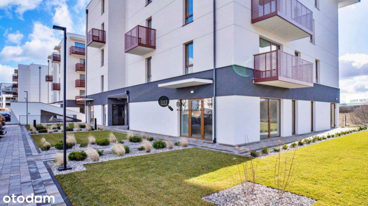 Wysoki standard, od południa, miejsce w hali-0