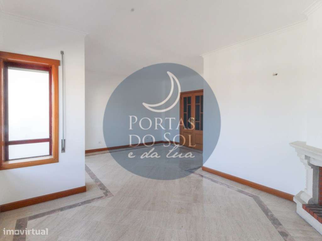 Apartamento T3 c varanda e arrecadação Ginestal Machado - Grande imagem: 2/15