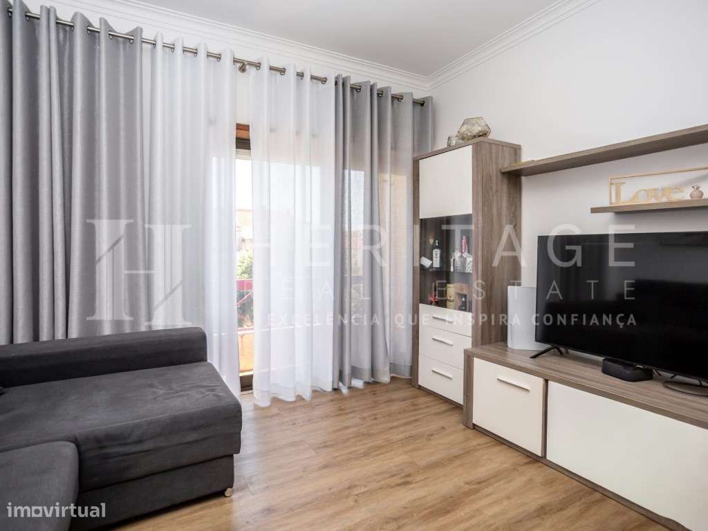 Apartamento T3 Remodelado com Suíte Baixa da Banheira-5