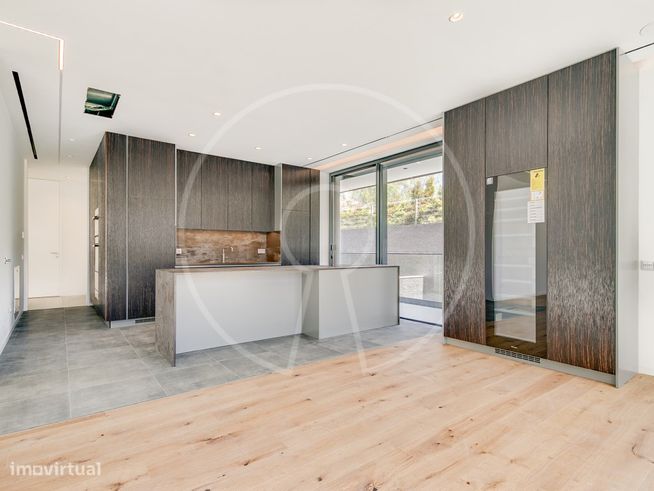Luxuosa moradia T6 contemporânea em Birre-6