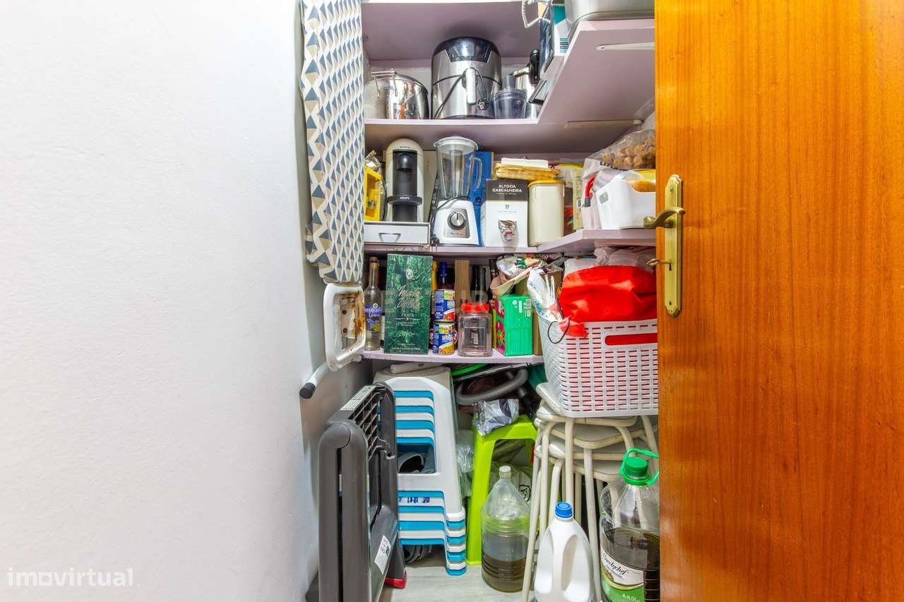 Apartamento T2 renovado-14