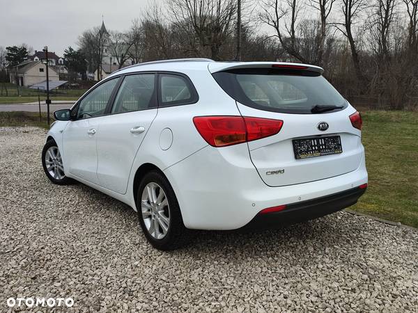 Kia Ceed 1.4 CVVT - 4