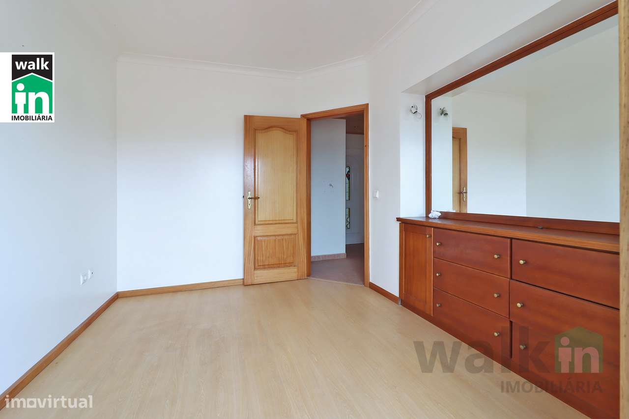 Apartamento T2+1 em São Bernardino-11