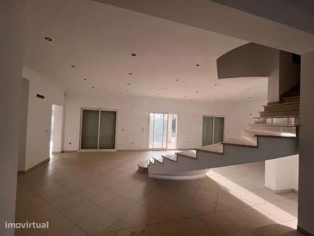 Venda Moradia TOMAR- Aceita-se PERMUTA - Grande imagem: 5/8