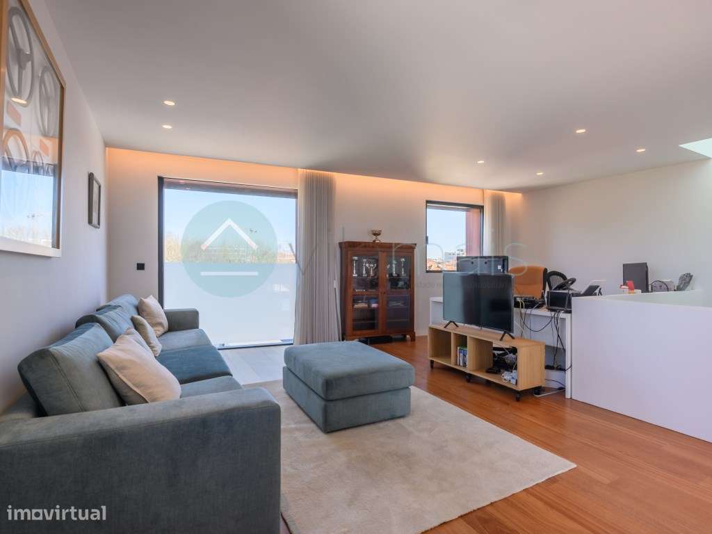 Excelente Moradia V4 com Piscina-20