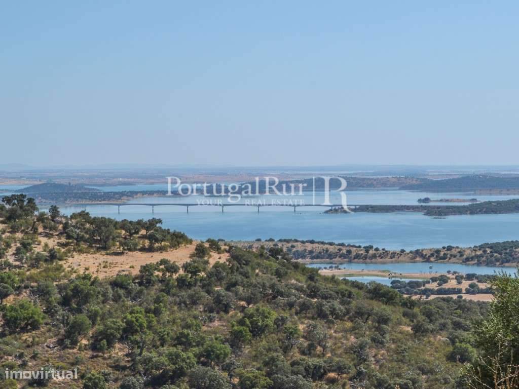 Herdade com 76ha confinante com o alqueva - Grande imagem: 4/33