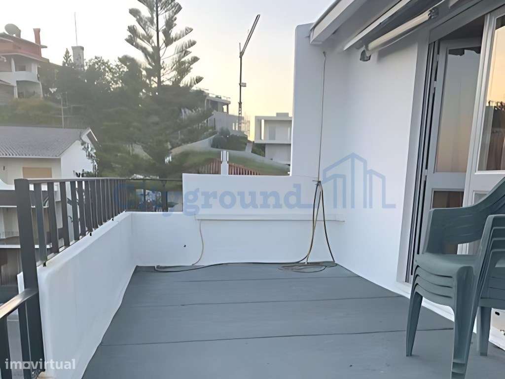 Duplex T3 com Varandas, Terraço e Vista Desafogada para o Castelo d...-30