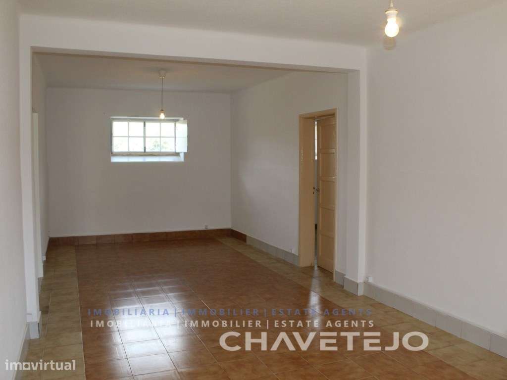 Oportunidade! Quinta com moradia, anexo e terreno próxima da Albufe...-14