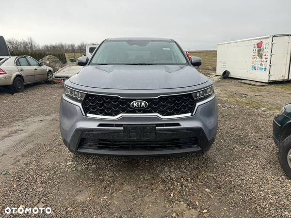 Kia Sorento - 2