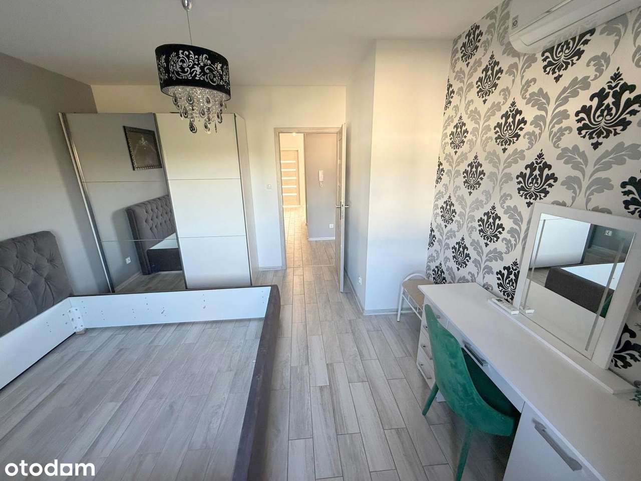 Duże i dwustronne • 4 pokoje • Przy terenach zielonych-7