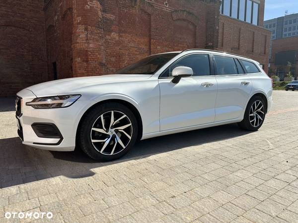 Volvo V60 T5 Geartronic Momentum - 1