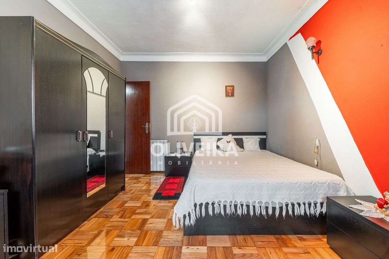 Moradia com Habitação e Comércio-17