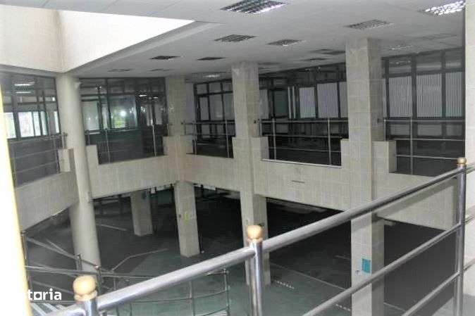 Cladire de birouri, Satu Mare, zona centrala-2