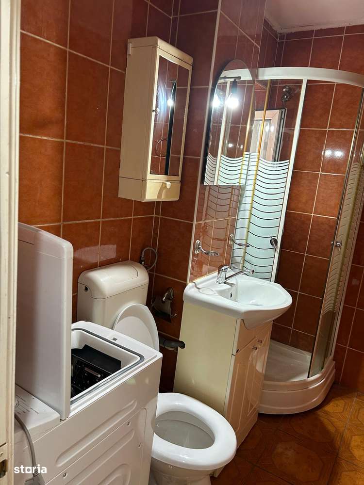 Garsoniera / Zona Nord / Etaj 1 / - Imagine principală: 5/9