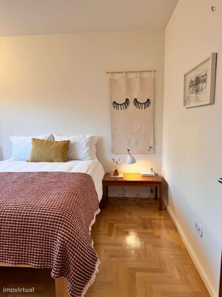 Apartamento com 3 quartos - localizado em Porto - Grande imagem: 4/6