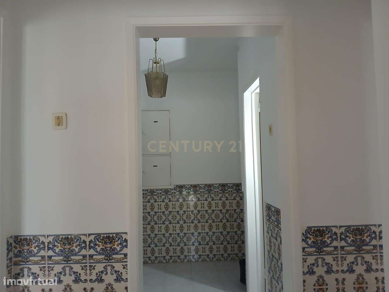 T1 Remodelado com Logradouro Privado em Algés – Excelente Localização - Grande imagem: 5/18