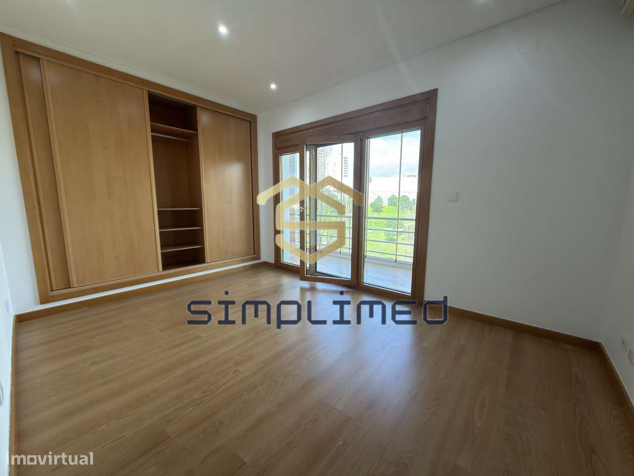 Apartamento T3 Colinas do Cruzeiro-14