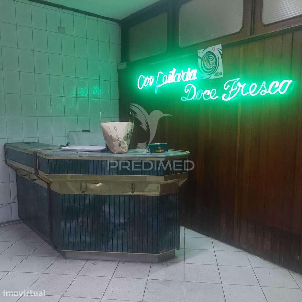 Trespasse - Loja 150 m² - Rua do Heroísmo - Porto-2