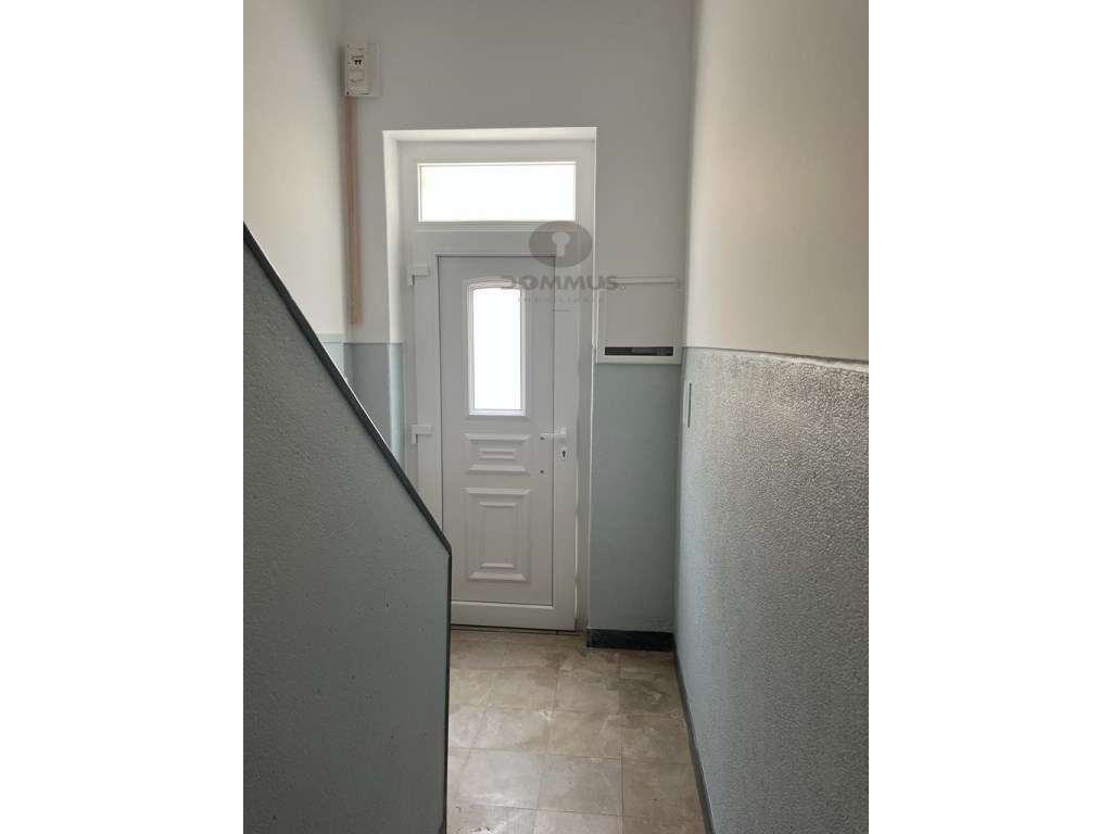 Moradia com 3 Pisos Totalmente Remodelado em Peniche - Grande imagem: 2/60