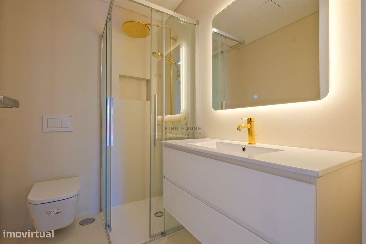 Moradia T4 de luxo em Condomínio Privado com Piscina e Jardim em São P-17