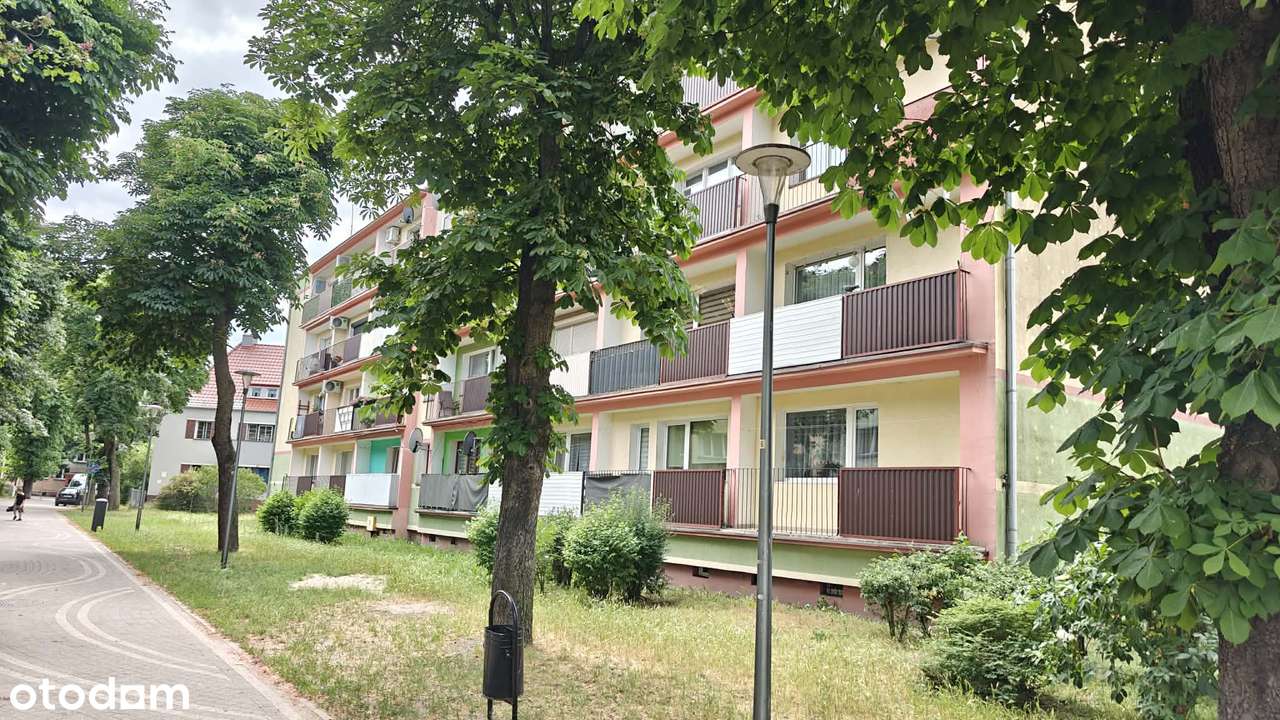 Dwustronne mieszkanie z balkonem w niskim  bloku-0