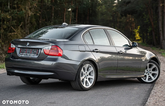 BMW Seria 3 325i - 13