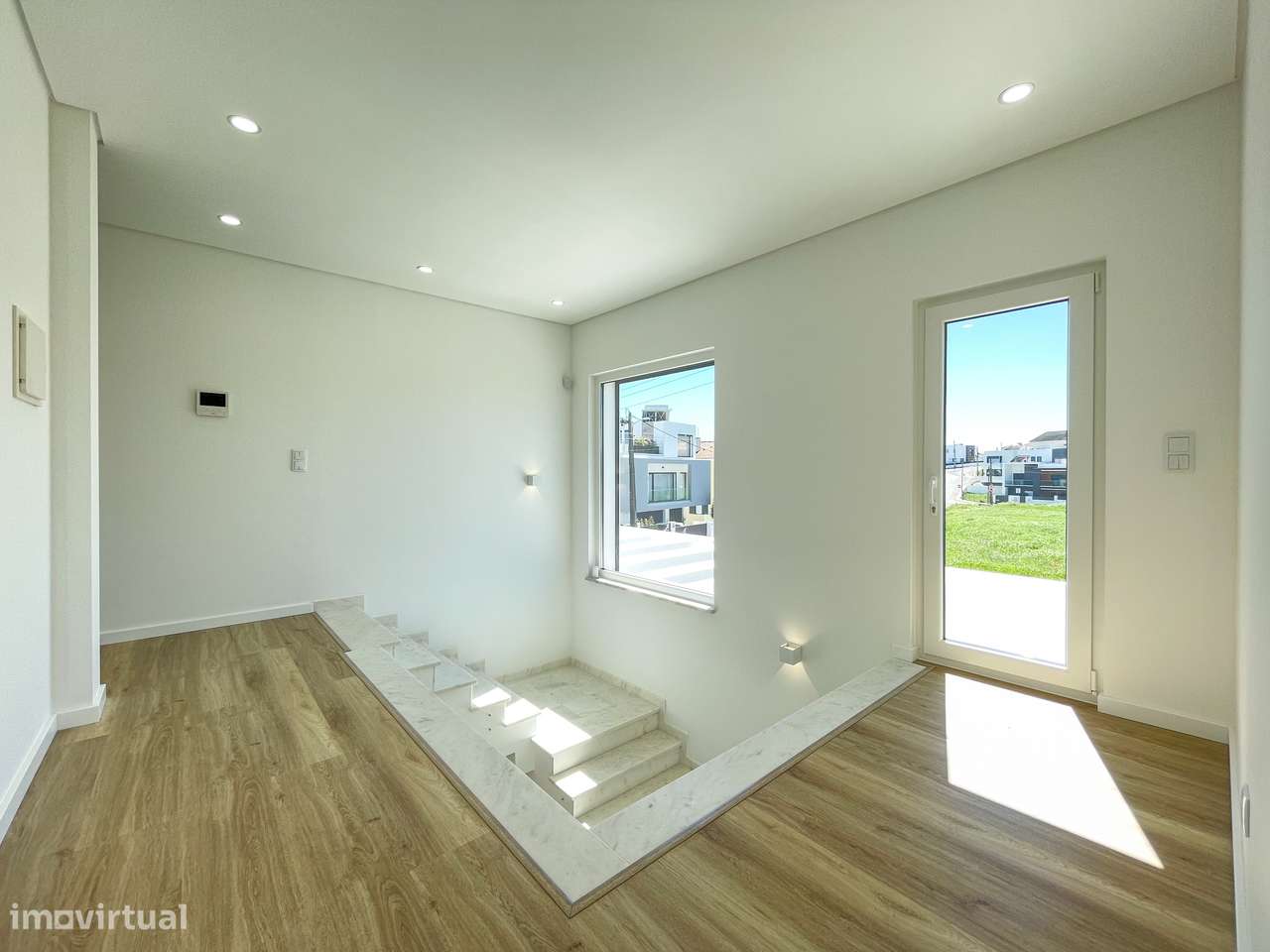 Moradia T4 com Piscina - Santa Iria de Azoia (Bairro da Salvação)-27