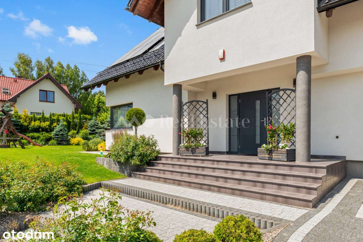 Nowoczesny dom z dużą działką i ogrodem Kolbudy-17