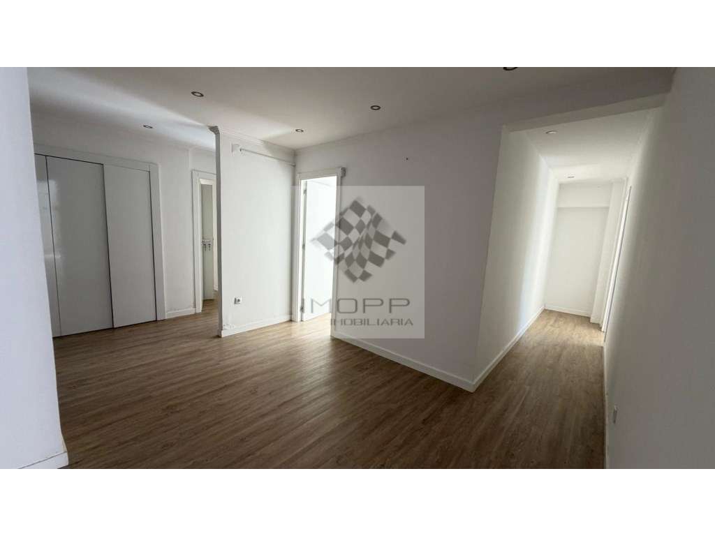 Apartamento T3 na Ramada - Conforto, Funcionalidade e Excelente Loc...-18